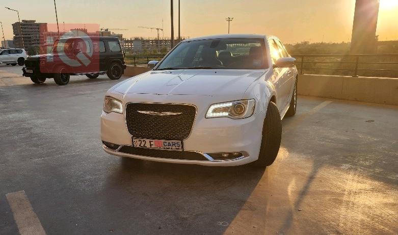 كرايسلر 300